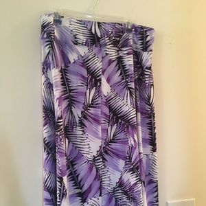 Mid length skirt